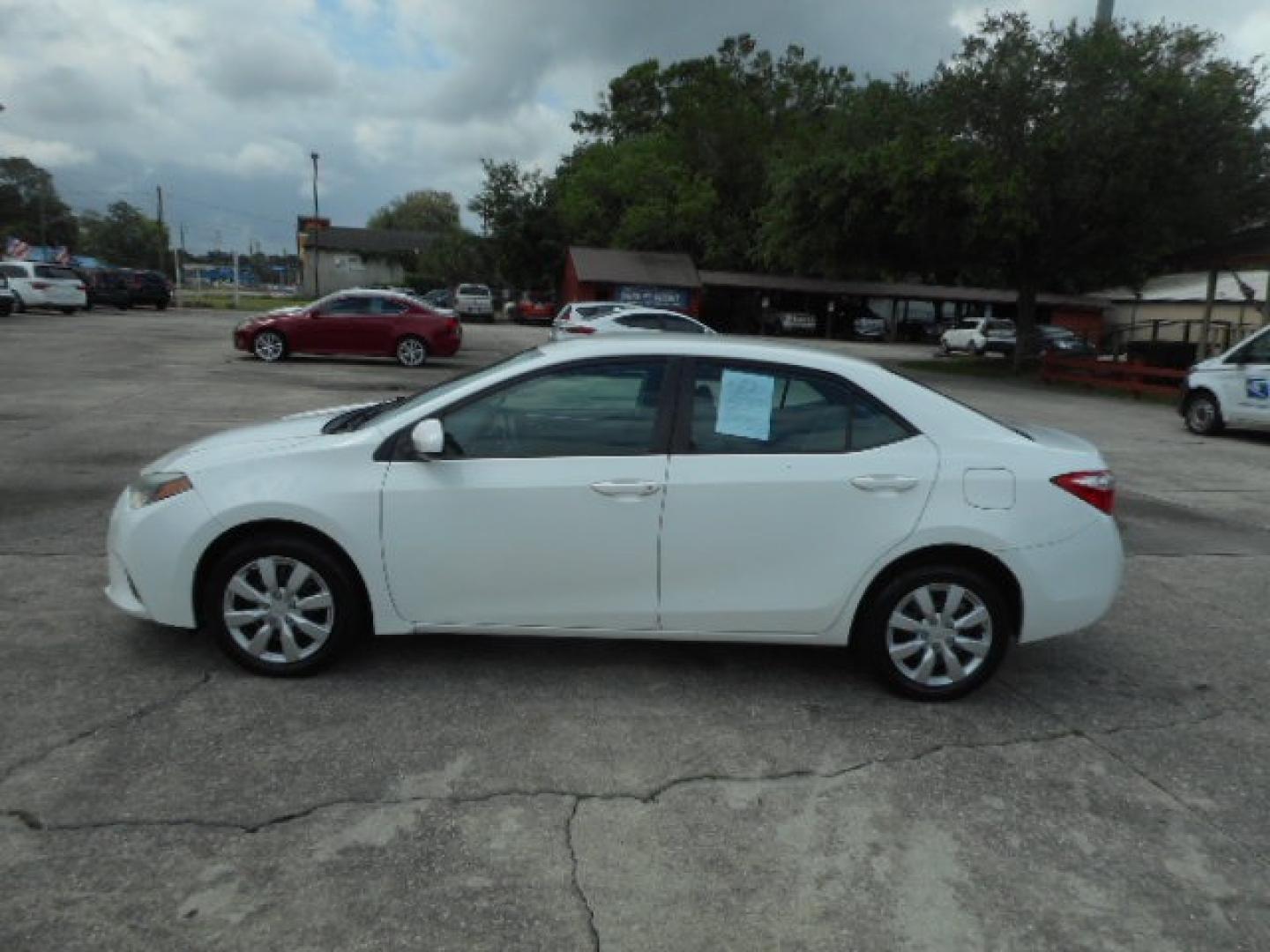 2016 WHITE TOYOTA COROLLA S; LE; L (5YFBURHE9GP) , located at 1200 Cassat Avenue, Jacksonville, FL, 32205, (904) 695-1885, 30.302404, -81.731033 - Photo#1